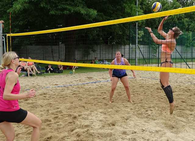 Za nami 1. Otwarty turniej siatkówki plażowej kobiet i mężczyzn w Świdnicy [FOTO]