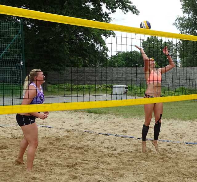 Za nami 1. Otwarty turniej siatkówki plażowej kobiet i mężczyzn w Świdnicy [FOTO]