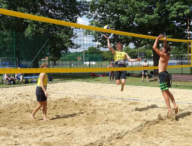 Za nami 1. Otwarty turniej siatkówki plażowej kobiet i mężczyzn w Świdnicy [FOTO]