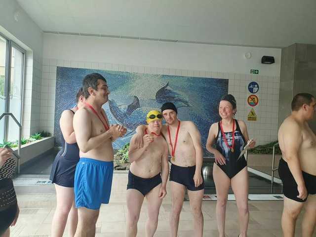 Zawody pływackie z udziałem podopiecznych WTZ-ów za nami [FOTO]