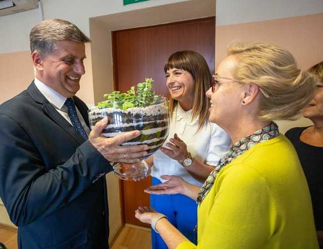 Udzielono absolutorium burmistrzowi Żarowa. Podczas sesji podsumowano wydatki budżetowe w ubiegłym roku [FOTO]