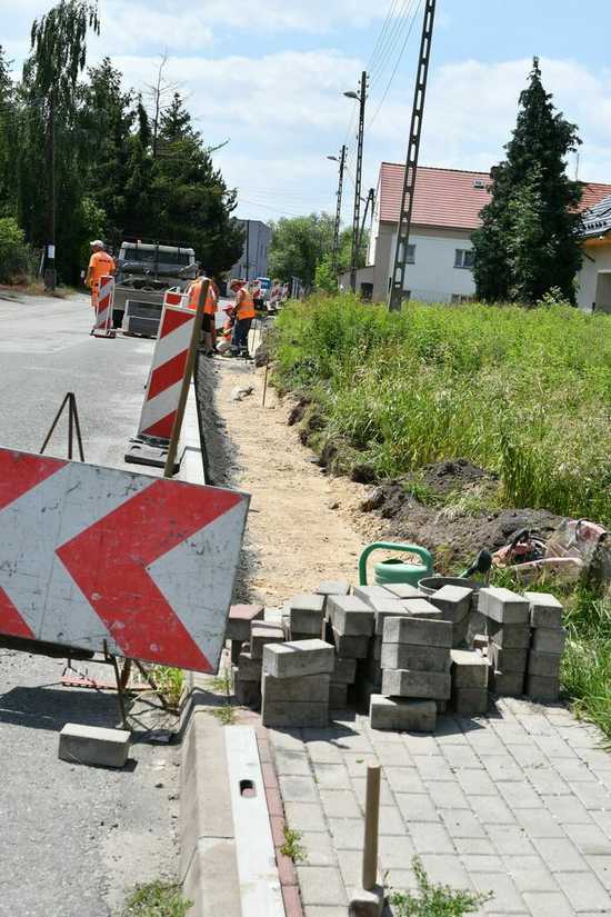 Trwa budowa chodnika w Stanowicach [FOTO]