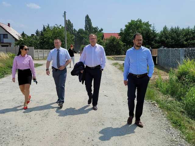 Odbiór budowy kanalizacji deszczowej w ul. Olszańskiej [FOTO]