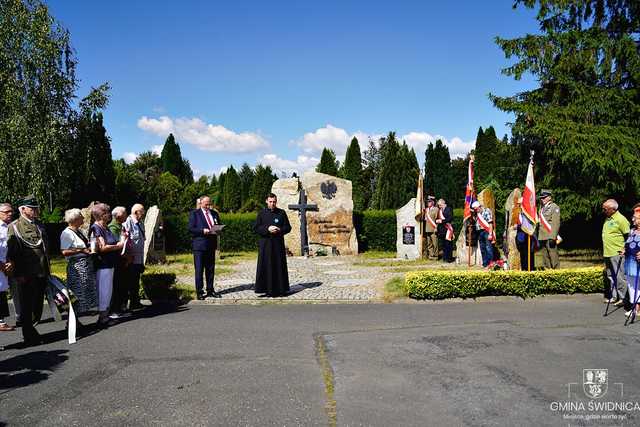 Uczcili pamięć ofiar ludobójstwa na obywatelach II RP [FOTO]
