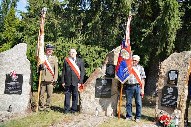 Uczcili pamięć ofiar ludobójstwa na obywatelach II RP [FOTO]