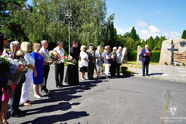 Uczcili pamięć ofiar ludobójstwa na obywatelach II RP [FOTO]