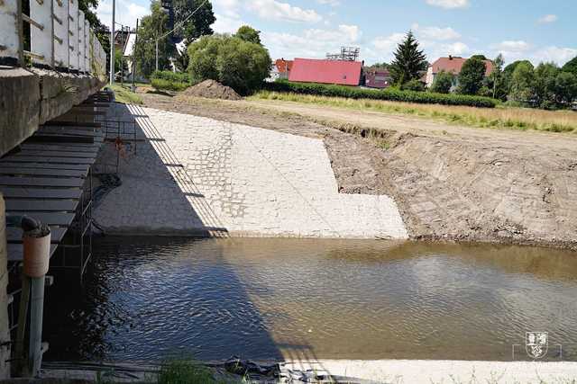 Dobiega końca przebudowa mostu w Makowicach [FOTO]