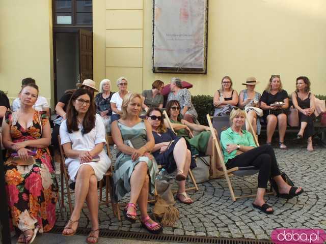 Góry Literatury w Świdnicy. Katarzyna Bonda przestrzega, że dziś trudniej niż kiedyś popełnić zbrodnię Joanna Bator nigdy nie uciekła od Wałbrzycha 