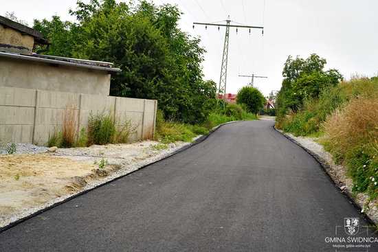 Przebudowano drogi w Mokrzeszowie i Pszennie [FOTO]
