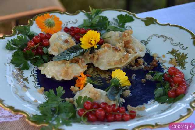 Pierogi królowały w Łażanach po raz drugi. Sołectwa gminy Żarów rywalizowały w emocjonujących konkurencjach [FOTO]