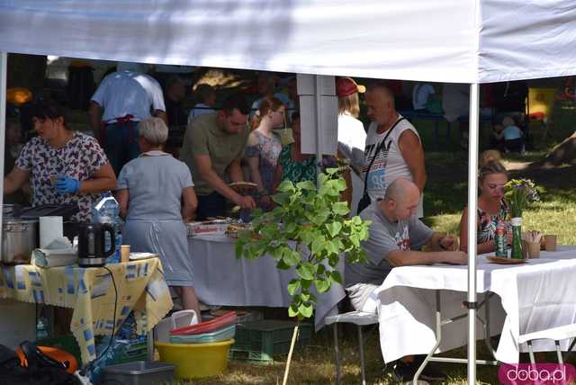 Pierogi królowały w Łażanach po raz drugi. Sołectwa gminy Żarów rywalizowały w emocjonujących konkurencjach [FOTO]