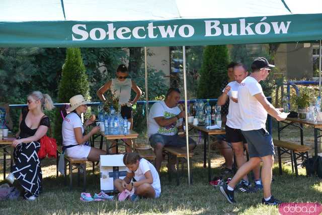 Pierogi królowały w Łażanach po raz drugi. Sołectwa gminy Żarów rywalizowały w emocjonujących konkurencjach [FOTO]