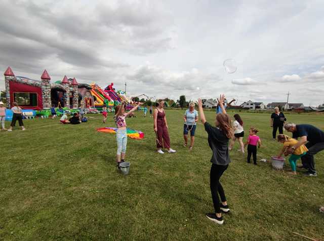 Festiwal Dmuchańców na finał Wyjazdowych Wakacji w gminie Świdnica [FOTO]