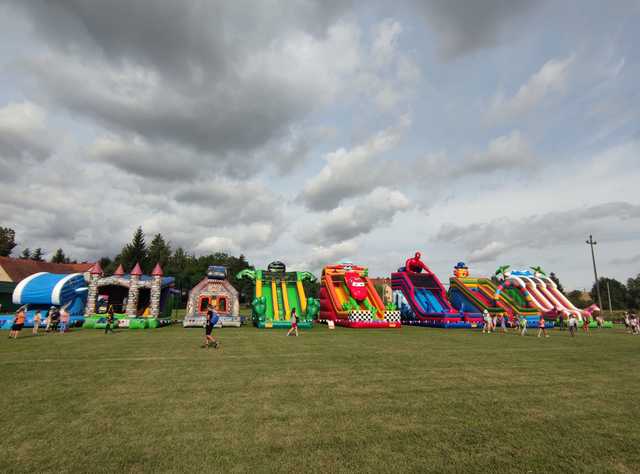 Festiwal Dmuchańców na finał Wyjazdowych Wakacji w gminie Świdnica [FOTO]