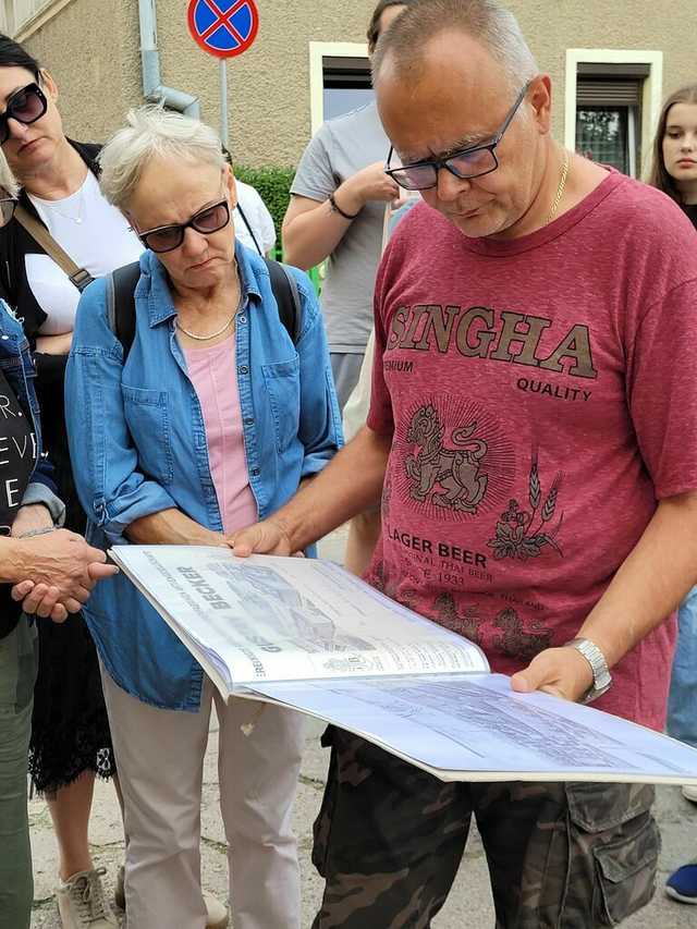  Niezwykła podróż w czasie z dr Januszem Kujatem 