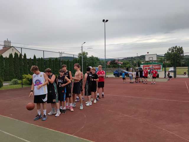 Turniej koszykówki StreetBall w Lutomi Górnej za nami [FOTO]