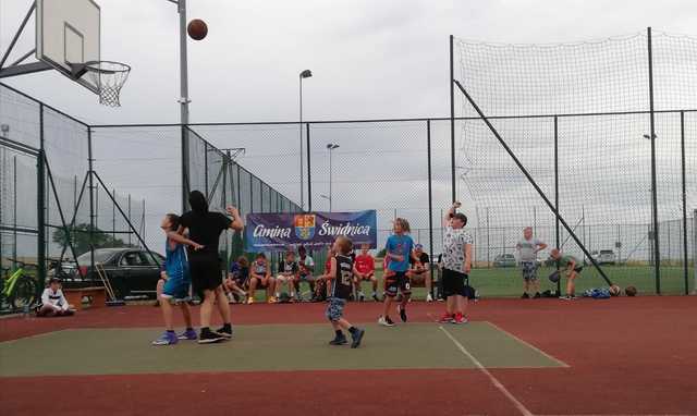 Turniej koszykówki StreetBall w Lutomi Górnej za nami [FOTO]