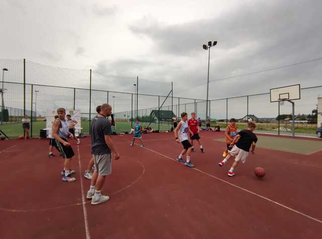 Turniej koszykówki StreetBall w Lutomi Górnej za nami [FOTO]