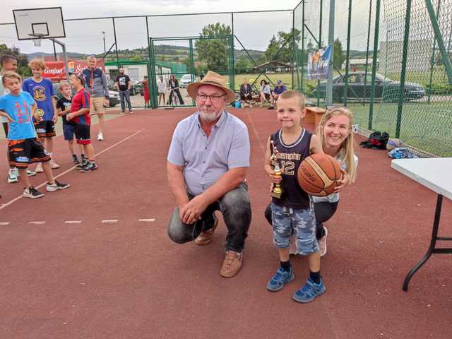 Turniej koszykówki StreetBall w Lutomi Górnej za nami [FOTO]