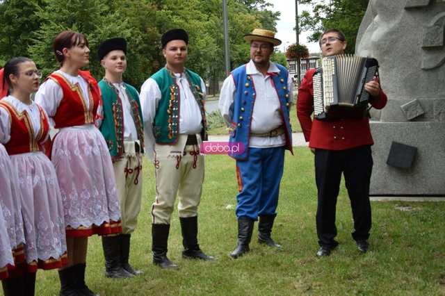 [FOTO] Artyści przygotowali rzeźby na wystawę Strzegomskie Biennale