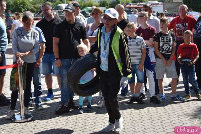 [WIDEO, FOTO] Miłośnicy motoryzacji spotkali się w Żarowie po raz ósmy