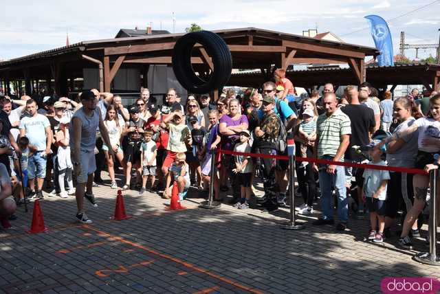 [WIDEO, FOTO] Miłośnicy motoryzacji spotkali się w Żarowie po raz ósmy