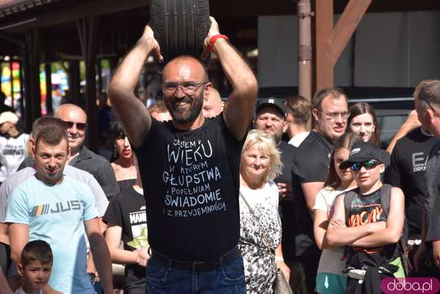 [WIDEO, FOTO] Miłośnicy motoryzacji spotkali się w Żarowie po raz ósmy