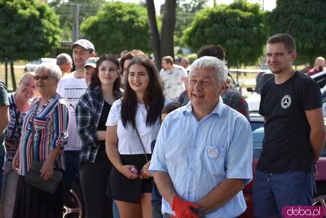 [WIDEO, FOTO] Miłośnicy motoryzacji spotkali się w Żarowie po raz ósmy