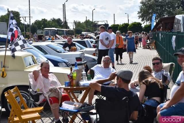 [WIDEO, FOTO] Miłośnicy motoryzacji spotkali się w Żarowie po raz ósmy