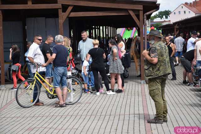 [WIDEO, FOTO] Miłośnicy motoryzacji spotkali się w Żarowie po raz ósmy