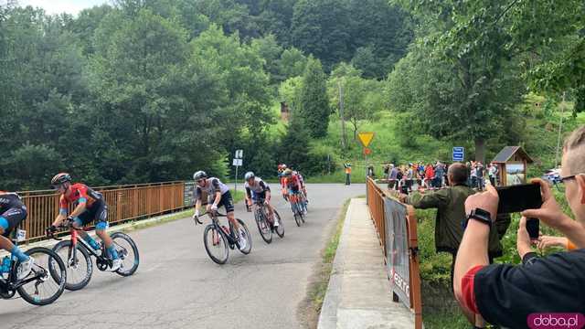 Peleton Tour de Pologne przejechał przez powiat świdnicki i okolice [FOTO]