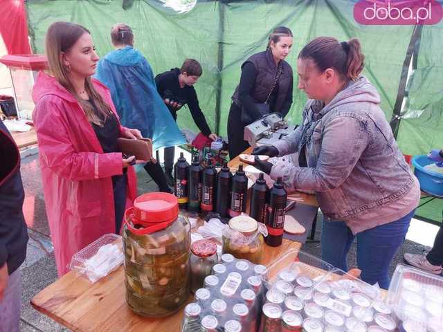 [FOTO] W ciągu jednej sekundy zawaliło się życie Łukasza. Trwa festyn charytatywny