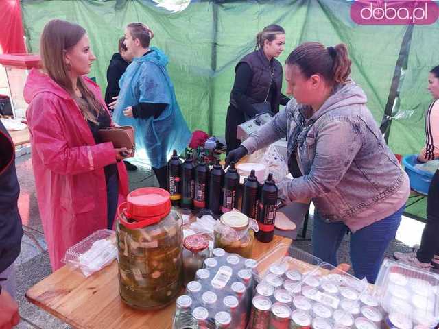 [FOTO] W ciągu jednej sekundy zawaliło się życie Łukasza. Trwa festyn charytatywny