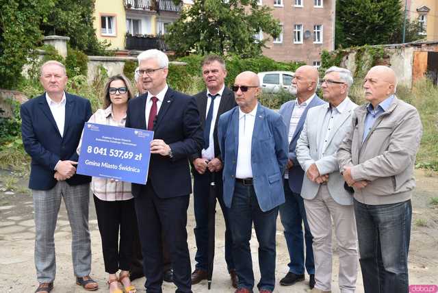 [FOTO, WIDEO] Poseł Zyska o dodatkowych środkach dla świdnickiego samorządu