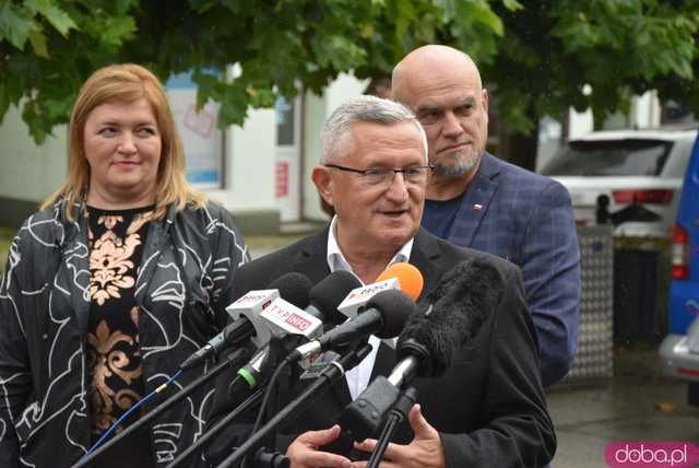 [WIDEO, FOTO] 800 plus zamiat 500 plus. Wiceminister Zyska, wicewojewoda Kresa oraz burmistrz Suchyta o zmianach w programie