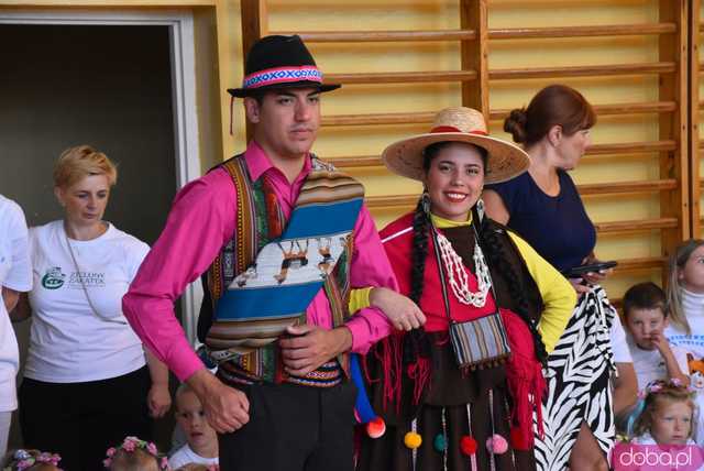 [DUŻO ZDJĘĆ] Poranne występy w Strzegomiu. Ruszyła 31. edycja Międzynarodowego Festiwalu Folkloru 