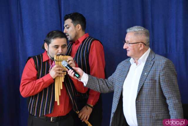[DUŻO ZDJĘĆ] Poranne występy w Strzegomiu. Ruszyła 31. edycja Międzynarodowego Festiwalu Folkloru 