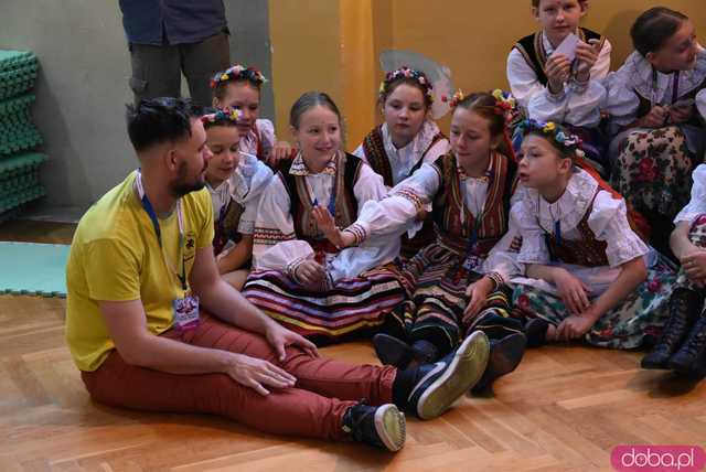 [DUŻO ZDJĘĆ] Poranne występy w Strzegomiu. Ruszyła 31. edycja Międzynarodowego Festiwalu Folkloru 