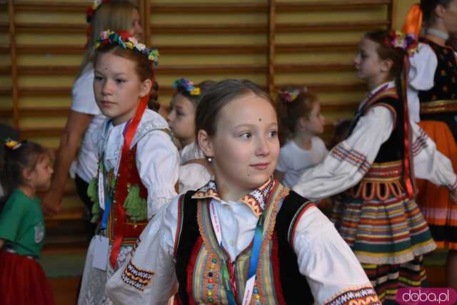 [DUŻO ZDJĘĆ] Poranne występy w Strzegomiu. Ruszyła 31. edycja Międzynarodowego Festiwalu Folkloru 
