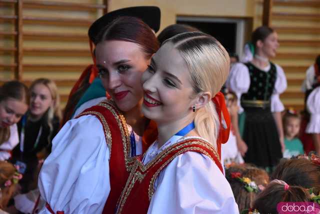 [DUŻO ZDJĘĆ] Poranne występy w Strzegomiu. Ruszyła 31. edycja Międzynarodowego Festiwalu Folkloru 