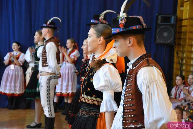[DUŻO ZDJĘĆ] Poranne występy w Strzegomiu. Ruszyła 31. edycja Międzynarodowego Festiwalu Folkloru 