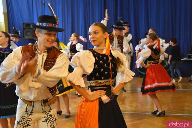 [DUŻO ZDJĘĆ] Poranne występy w Strzegomiu. Ruszyła 31. edycja Międzynarodowego Festiwalu Folkloru 