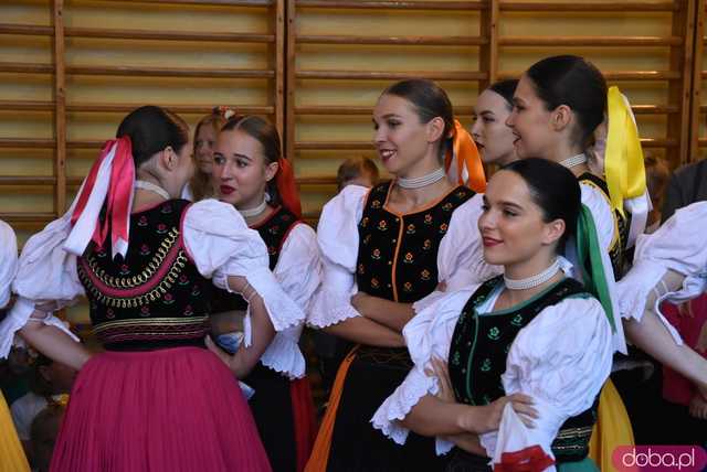 [DUŻO ZDJĘĆ] Poranne występy w Strzegomiu. Ruszyła 31. edycja Międzynarodowego Festiwalu Folkloru 