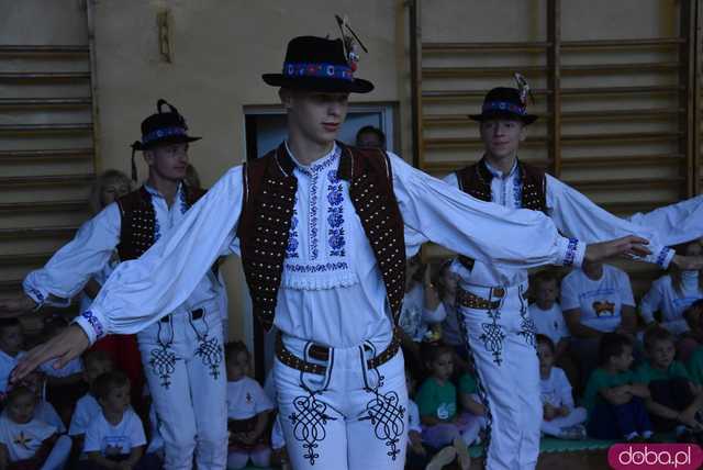 [DUŻO ZDJĘĆ] Poranne występy w Strzegomiu. Ruszyła 31. edycja Międzynarodowego Festiwalu Folkloru 