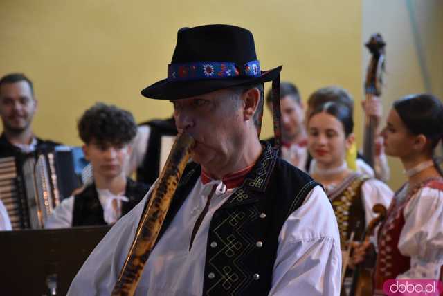 [DUŻO ZDJĘĆ] Poranne występy w Strzegomiu. Ruszyła 31. edycja Międzynarodowego Festiwalu Folkloru 