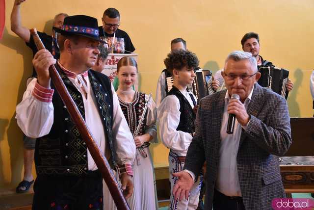 [DUŻO ZDJĘĆ] Poranne występy w Strzegomiu. Ruszyła 31. edycja Międzynarodowego Festiwalu Folkloru 