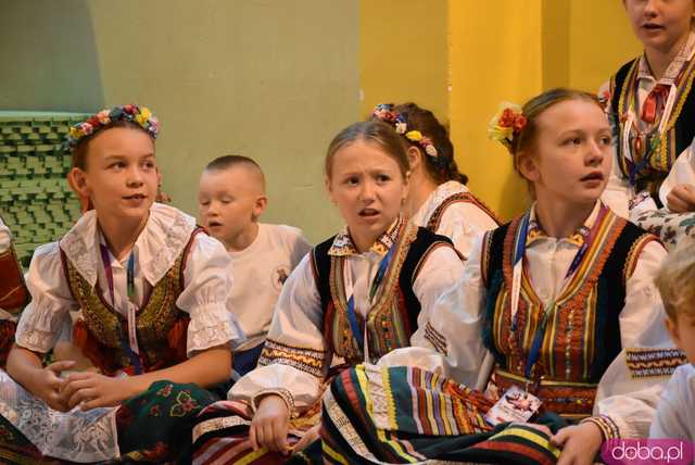 [DUŻO ZDJĘĆ] Poranne występy w Strzegomiu. Ruszyła 31. edycja Międzynarodowego Festiwalu Folkloru 