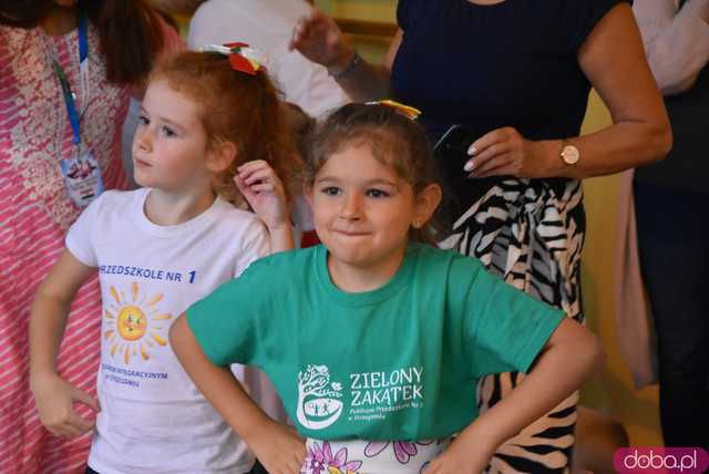 [DUŻO ZDJĘĆ] Poranne występy w Strzegomiu. Ruszyła 31. edycja Międzynarodowego Festiwalu Folkloru 