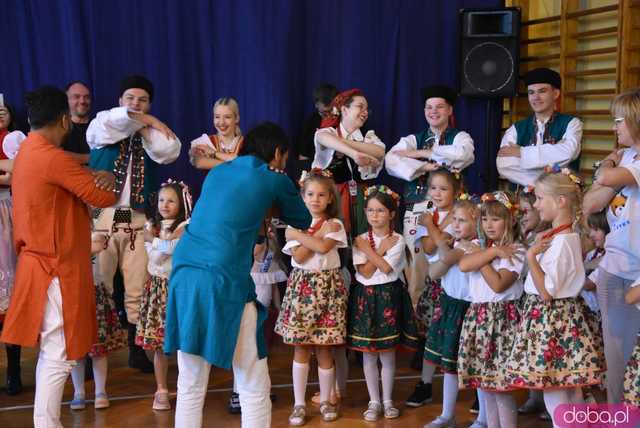 [DUŻO ZDJĘĆ] Poranne występy w Strzegomiu. Ruszyła 31. edycja Międzynarodowego Festiwalu Folkloru 