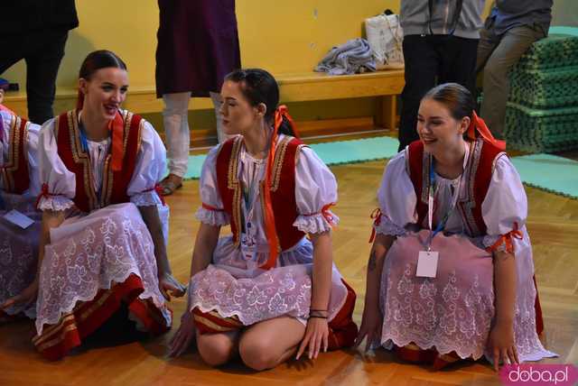 [DUŻO ZDJĘĆ] Poranne występy w Strzegomiu. Ruszyła 31. edycja Międzynarodowego Festiwalu Folkloru 